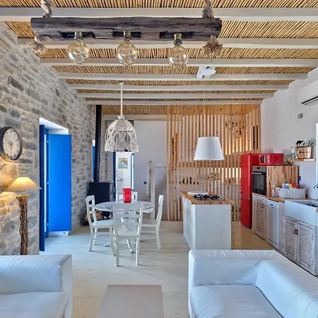 Blue & In Luxury * Parikia (Paros)