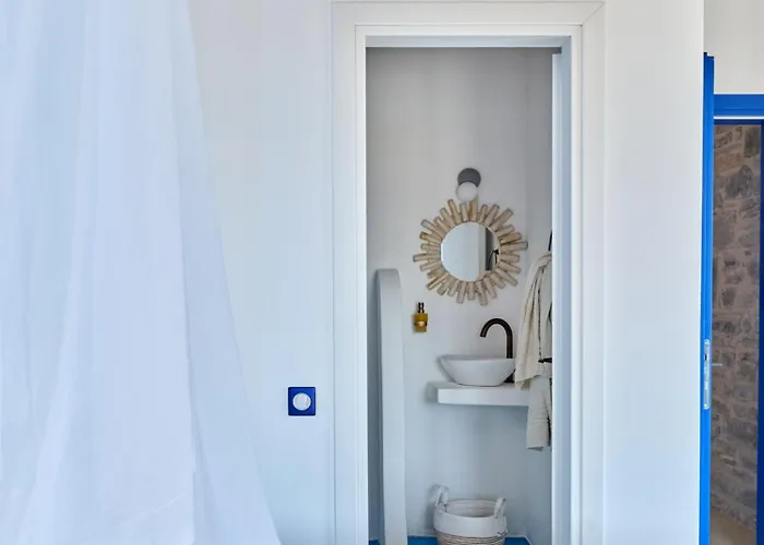 Blue & In Luxury Дом отдыха Glifades